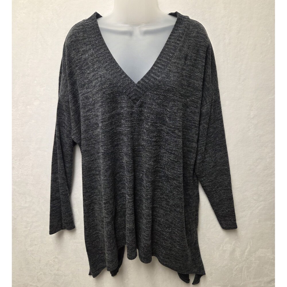 Torrid Super Soft Plush Dark Grey Sweater Lightweight 1X  V-Neck Sz 1 Pullover